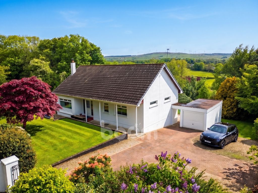 Property photo 1 of 24 Courthill Street, Dalry Three Bedroom Detached Bun