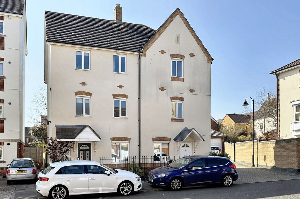 Property photo 1 of 15 97A4484F-3Dd8-4573-A85B-945B1F347Ec6