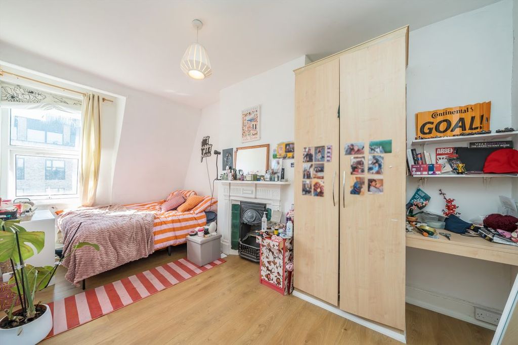Property photo 2 of 5