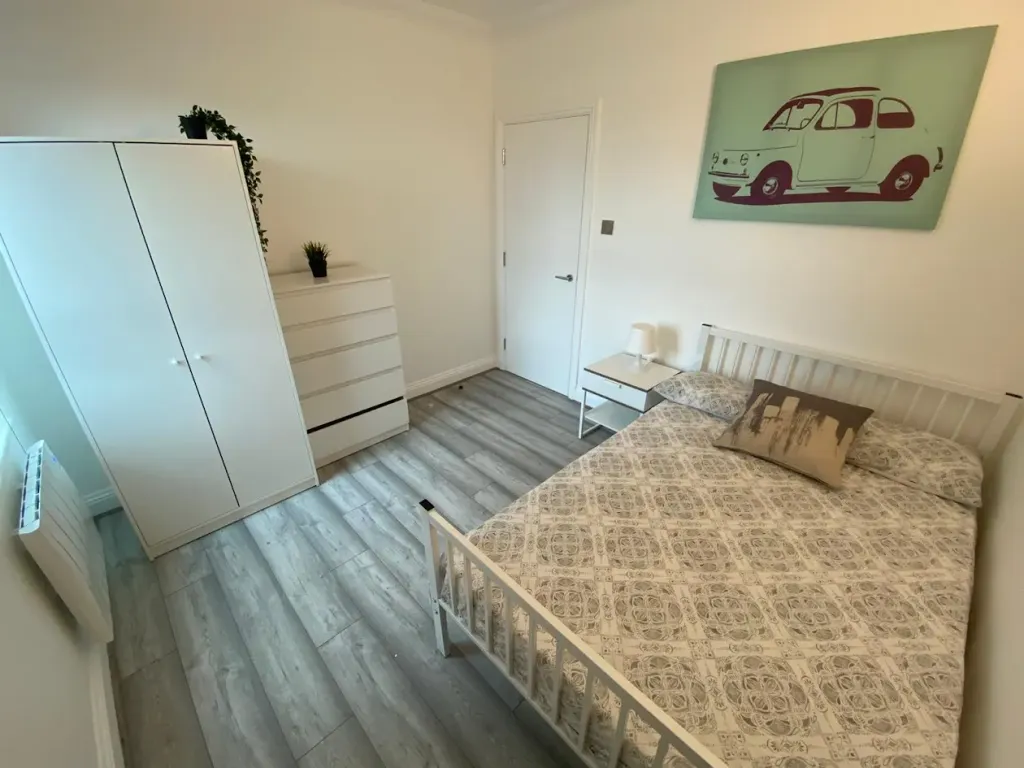 Property photo 1 of 4