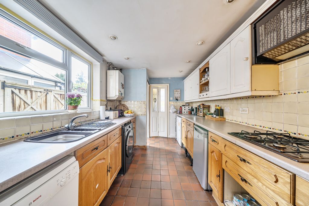 Property photo 2 of 22 1362319-7-68E7E73...