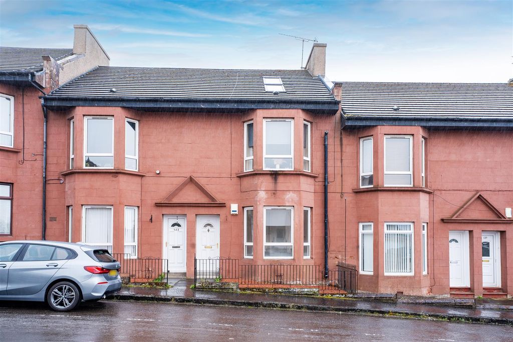 Property photo 1 of 17 125Russell-17.Jpg