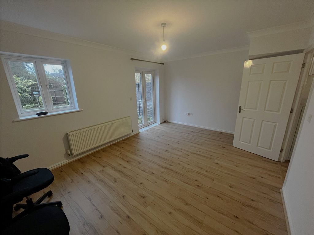 Property photo 3 of 10 Picture No. 03