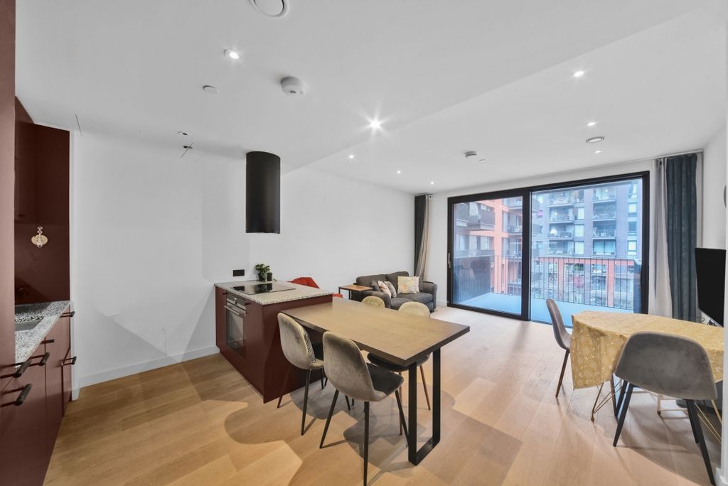 Property photo 1 of 14 Dsc_2606_High