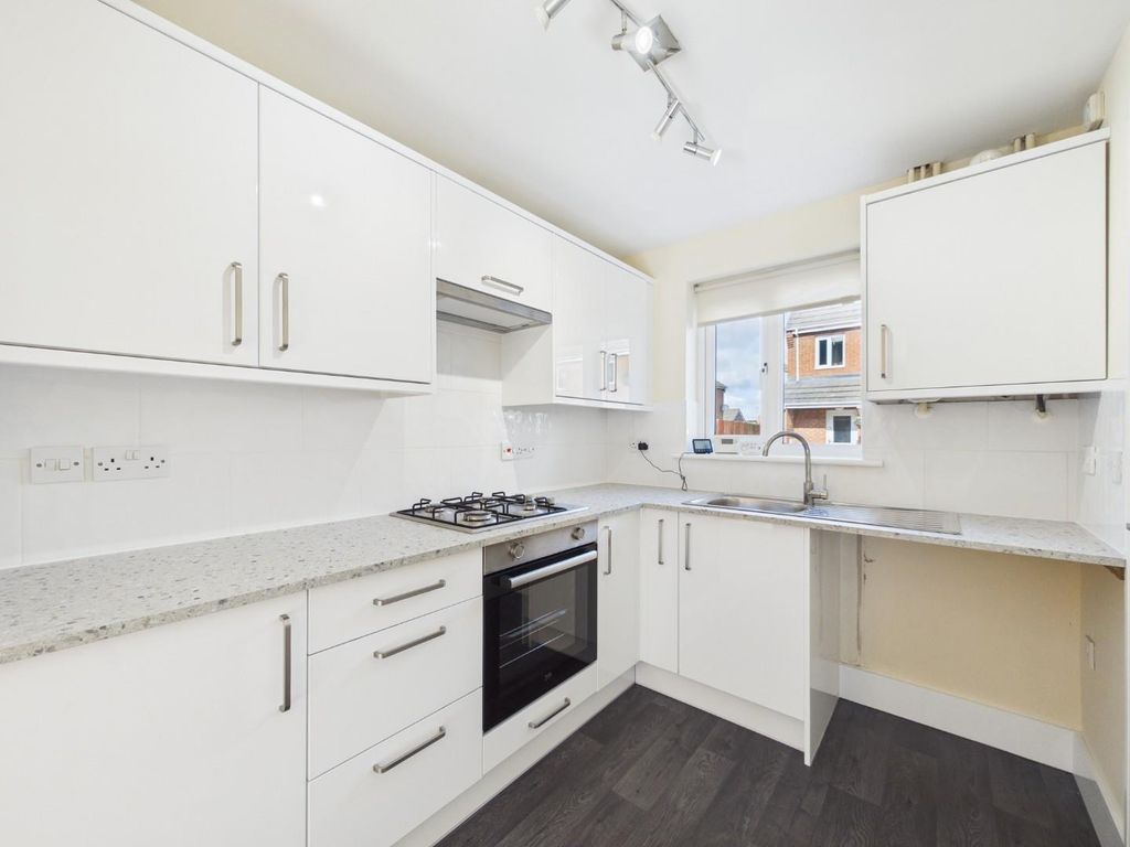 Property photo 2 of 13