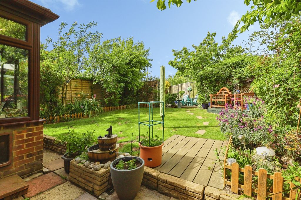 Property photo 3 of 22