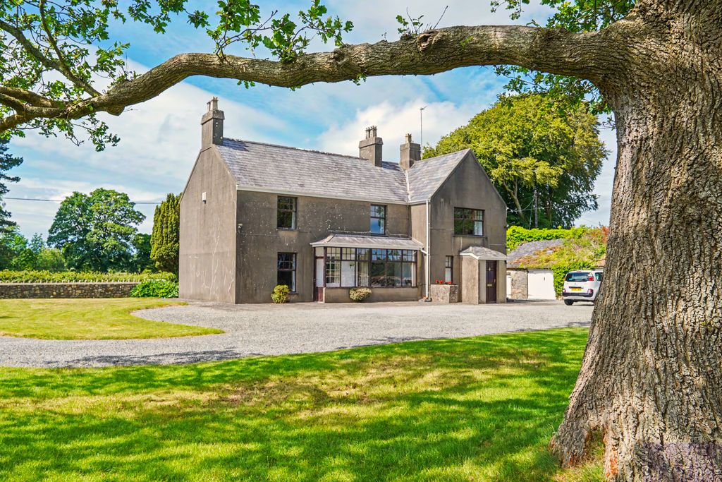 Property photo 1 of 40 Erw Wen