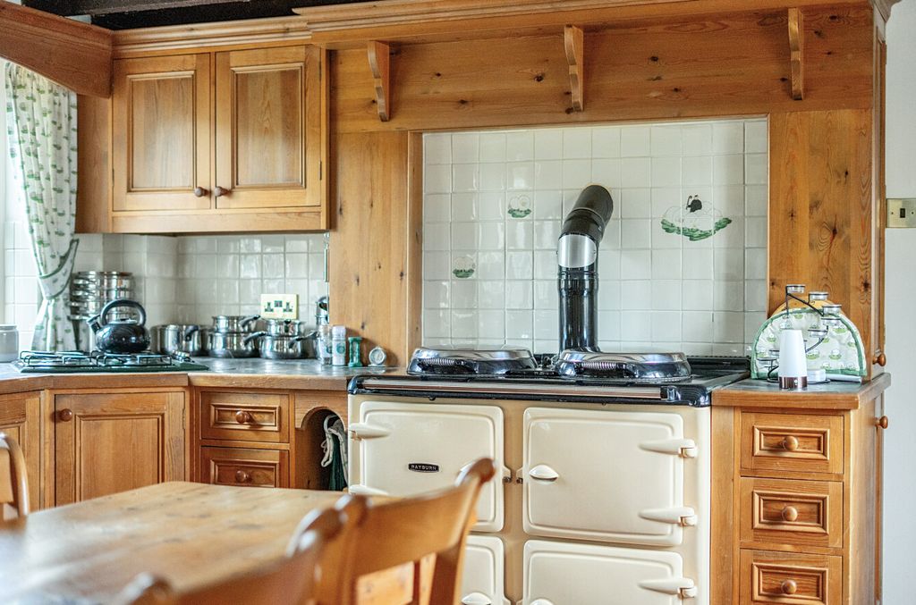 Property photo 3 of 46 -69E0B79B1E699-l-1441153-1-69De8B41Ed2Cf