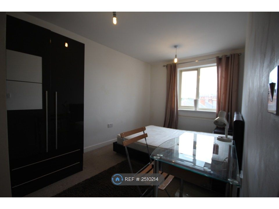 Property photo 3 of 13