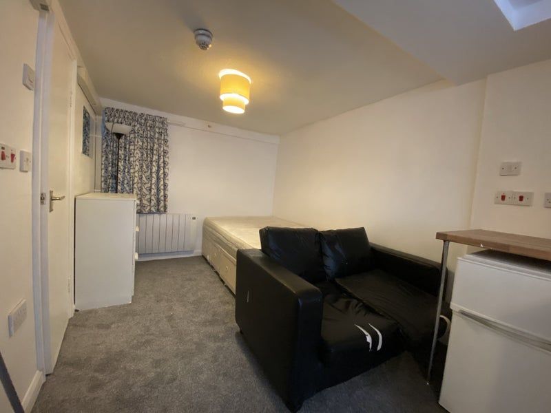 Property photo 3 of 6