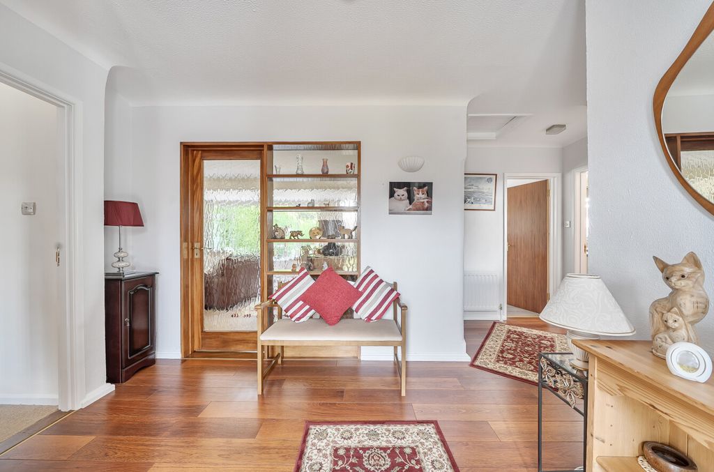 Property photo 3 of 12 1479935-17-6A39A0...