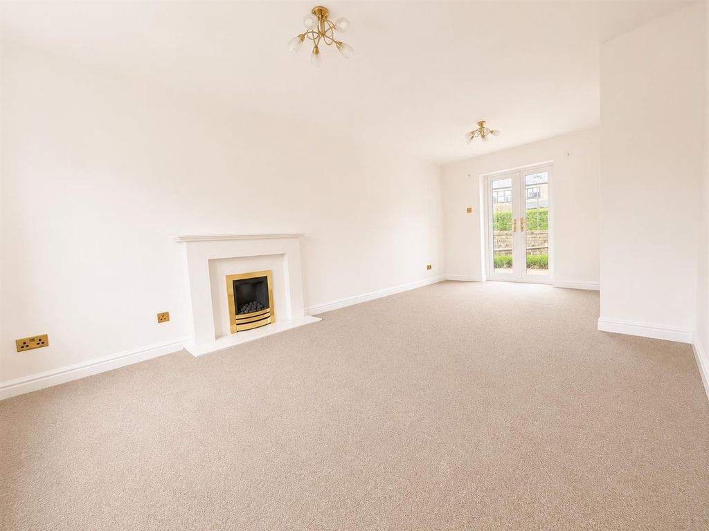 Property photo 2 of 12 Image00002.Png