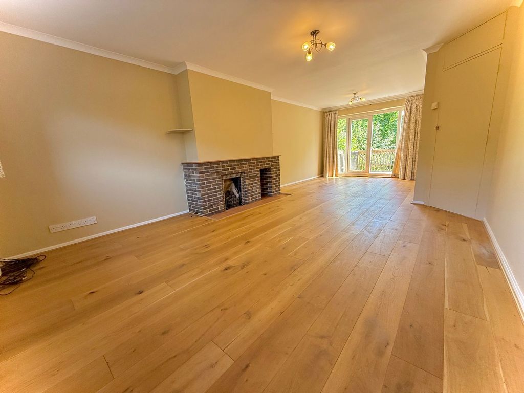 Property photo 1 of 25