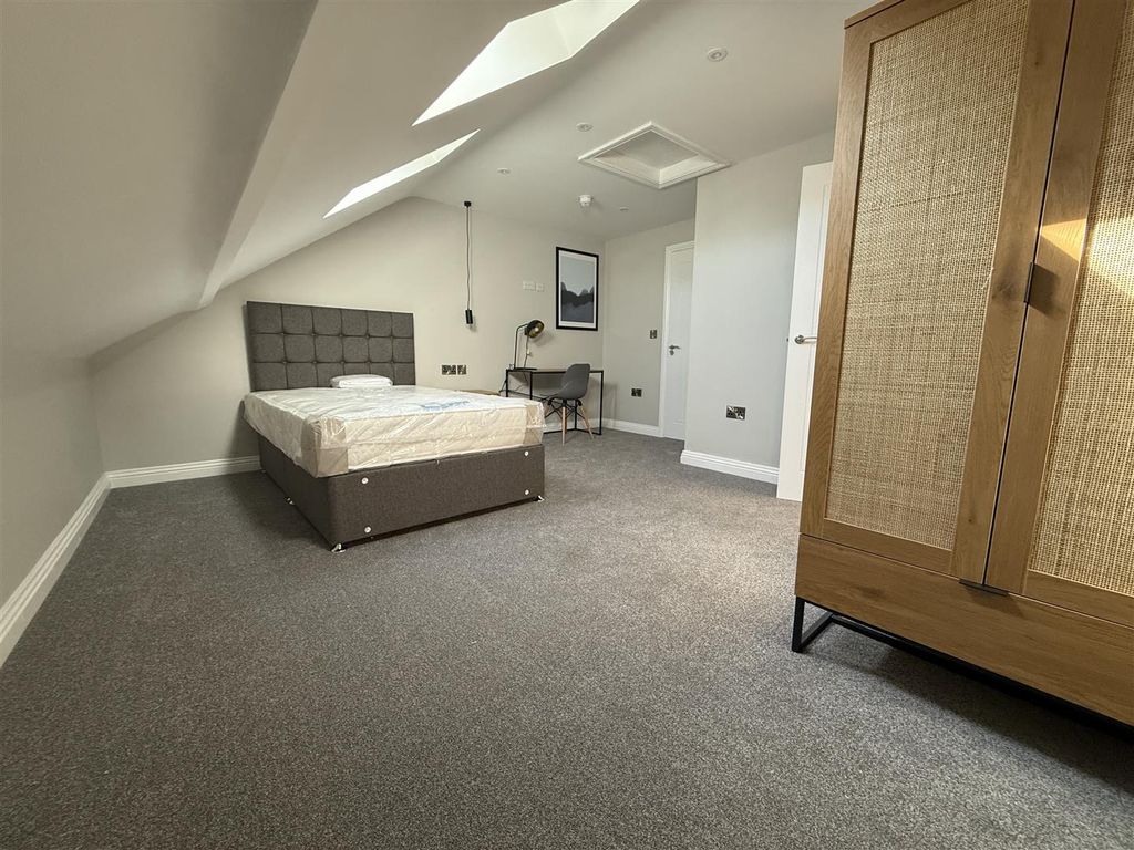 Property photo 3 of 6 Img_2298.Jpg