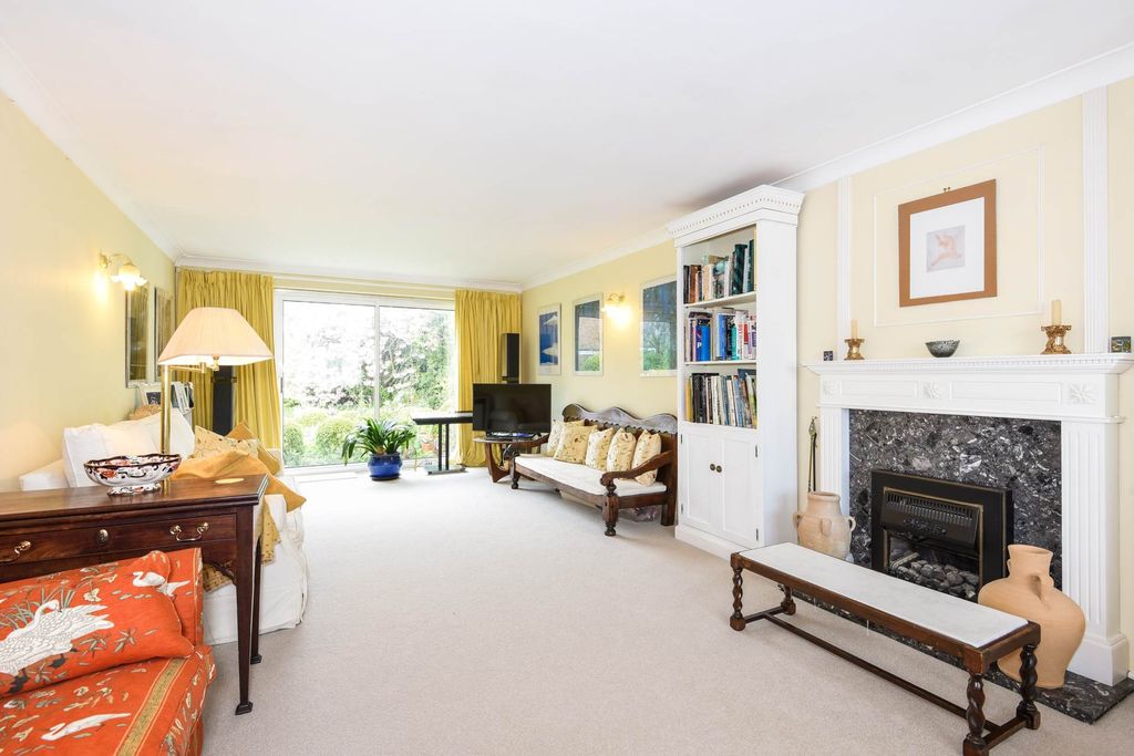 Property photo 3 of 17