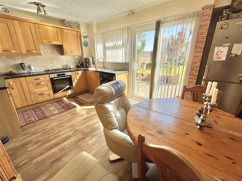 Property photo 3 of 12 Img_1111.Jpeg