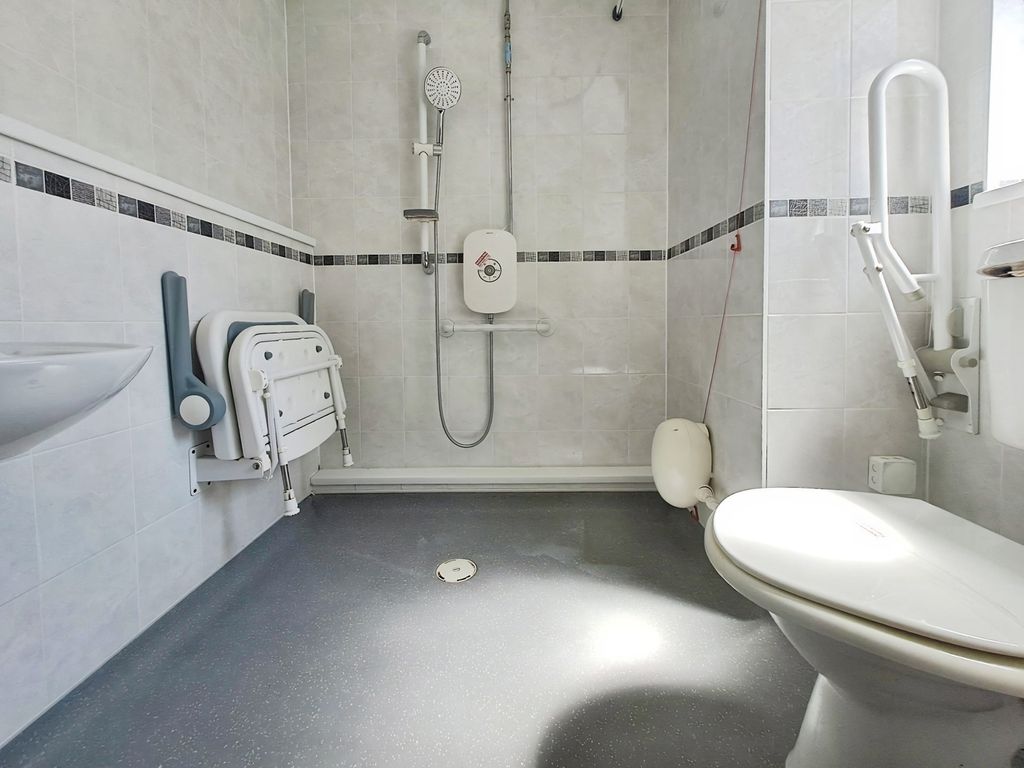 Property photo 2 of 10 Pbox-Img.Jpg