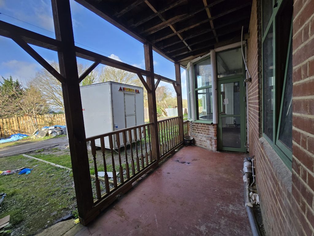 Property photo 3 of 7