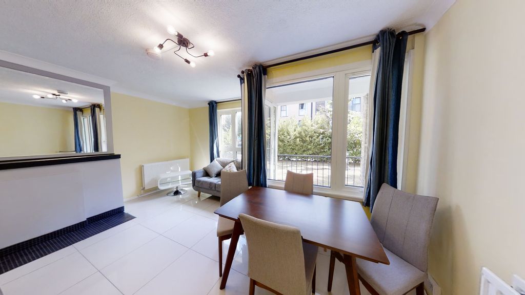 Property photo 1 of 32