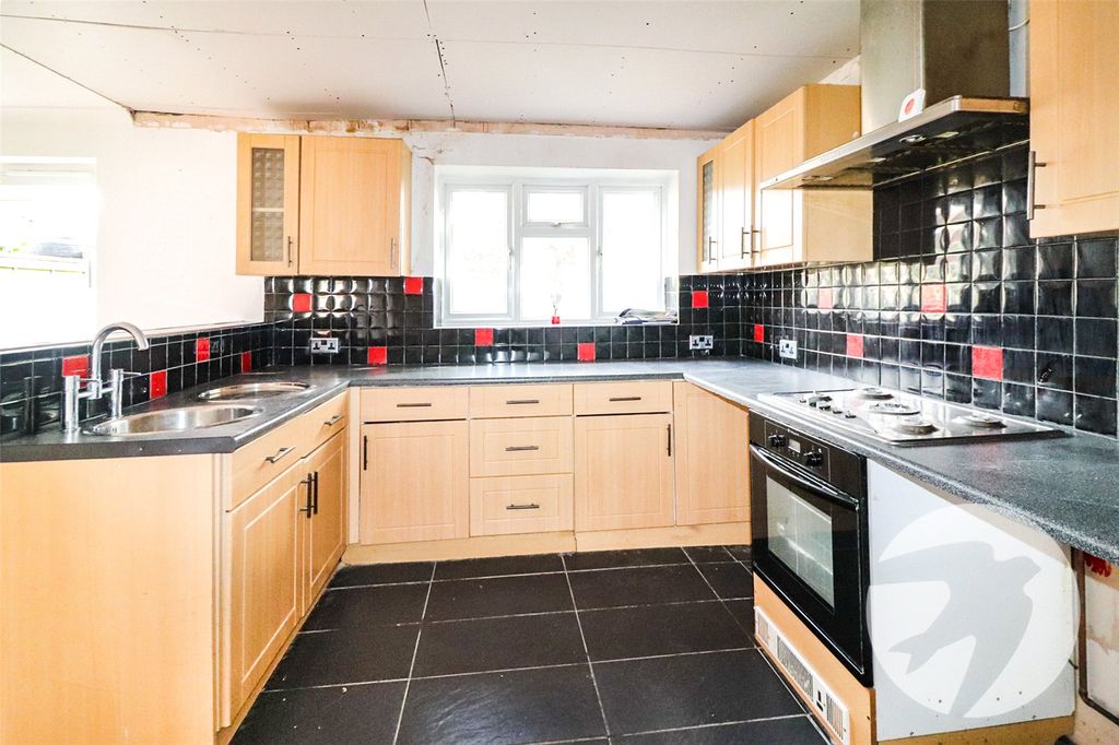 Property photo 3 of 13 Picture No. 15