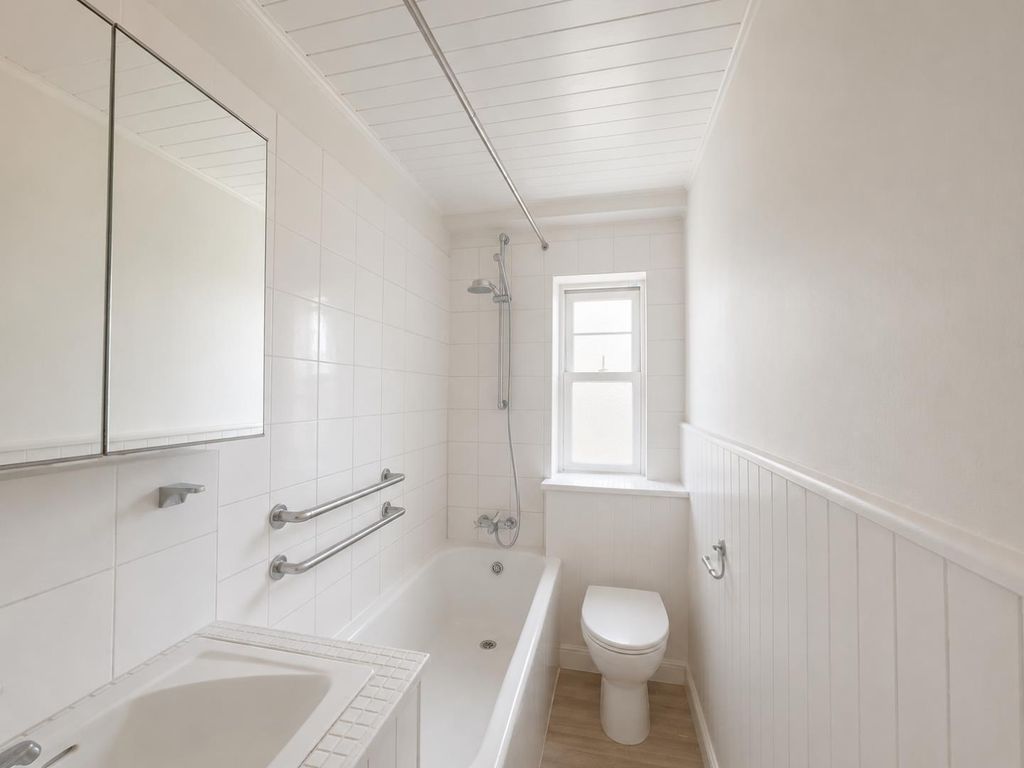 Property photo 2 of 6 48 Chiswick Village 3.Png