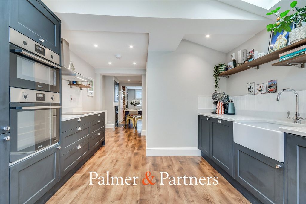 Property photo 3 of 19 Picture No. 16