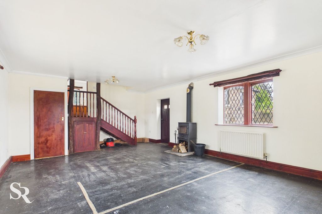 Property photo 3 of 33