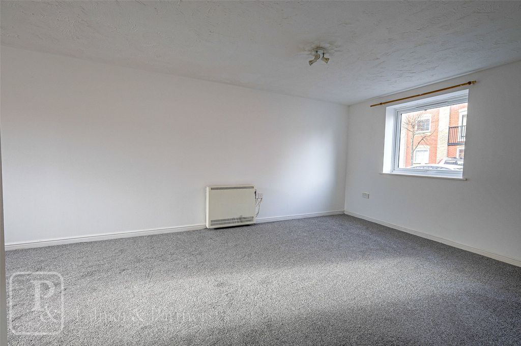 Property photo 3 of 8 Reception Room