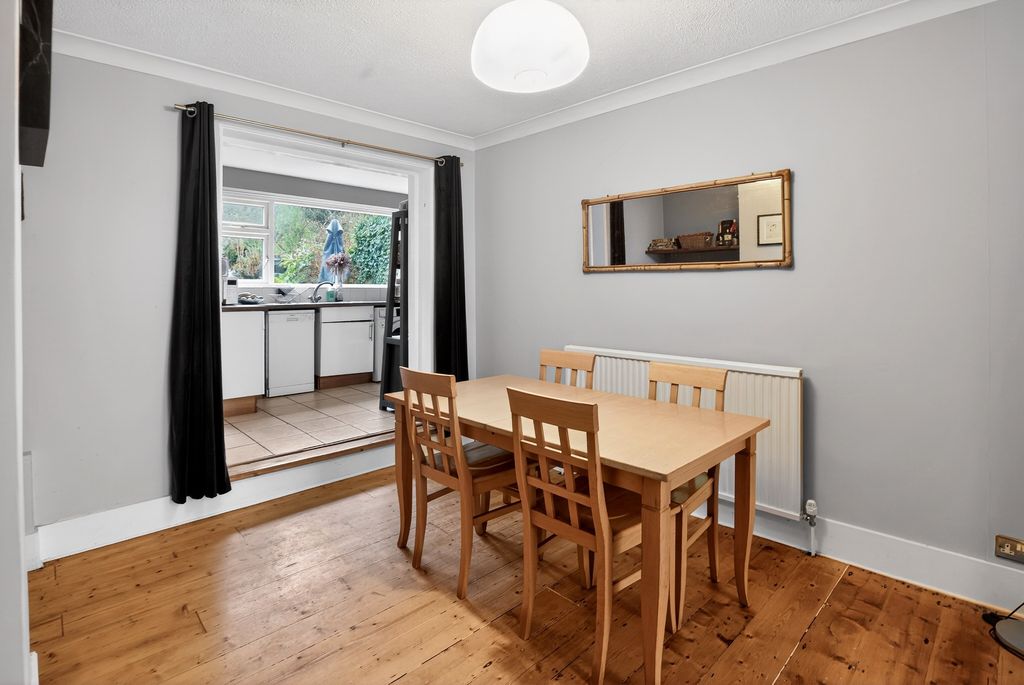 Property photo 3 of 26