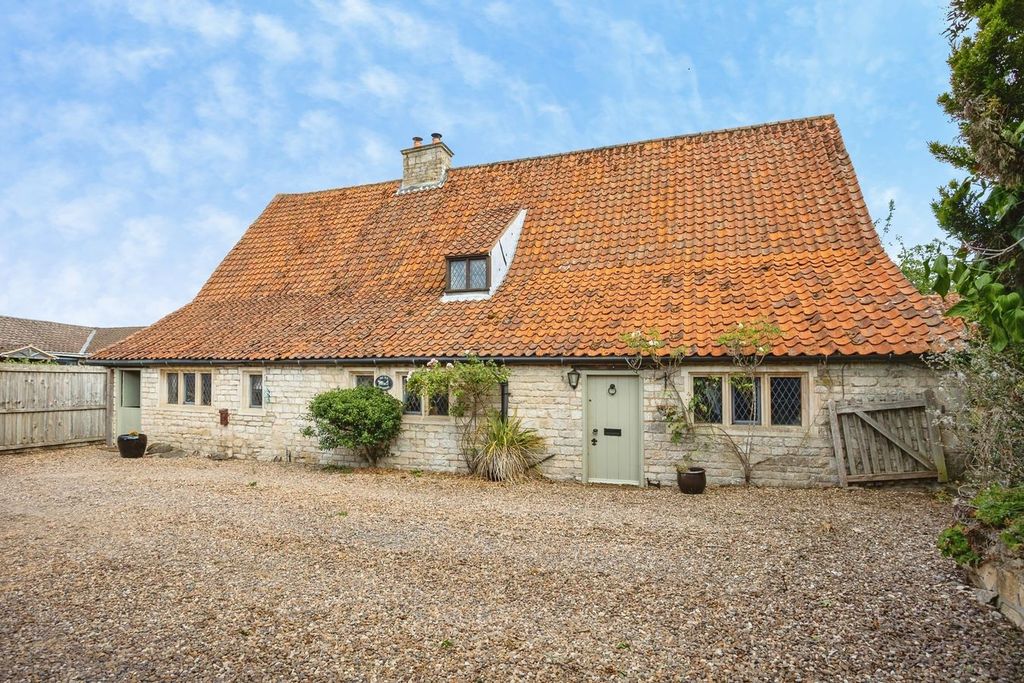 Property photo 1 of 37