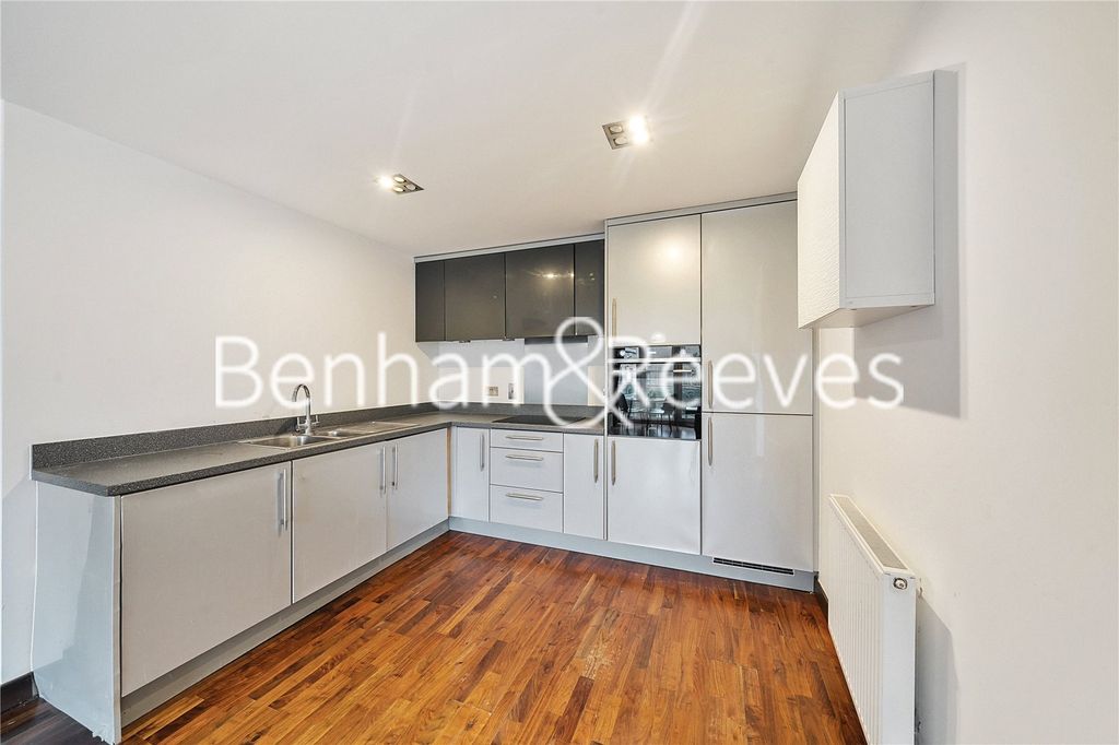 Property photo 2 of 14 Picture No. 09