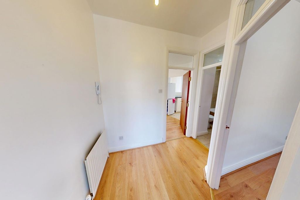 Property photo 2 of 9 2.Jpg
