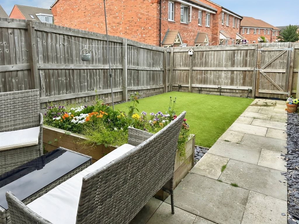 Property photo 2 of 13