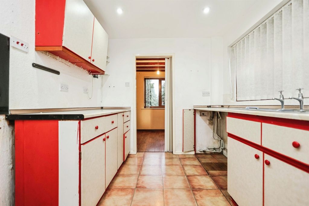 Property photo 3 of 15