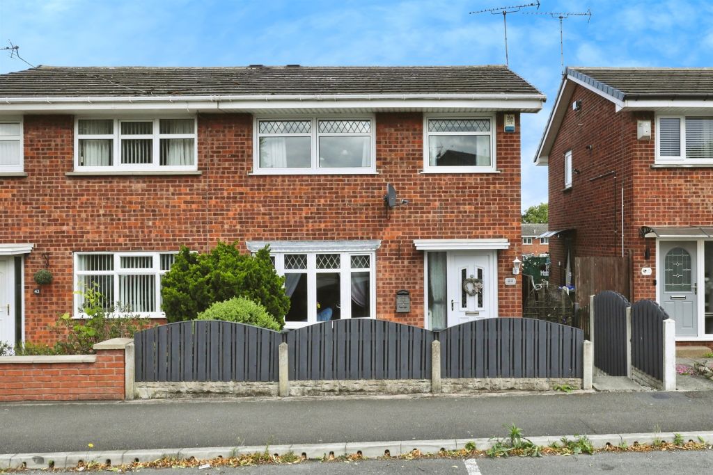 Property photo 1 of 17