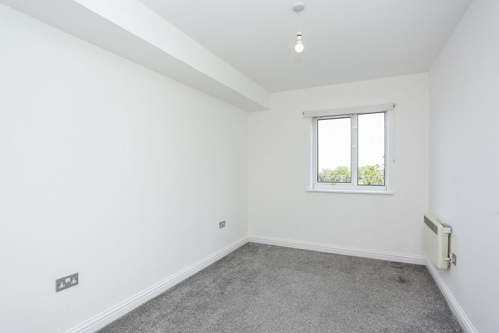 Property photo 3 of 11 Img_4962