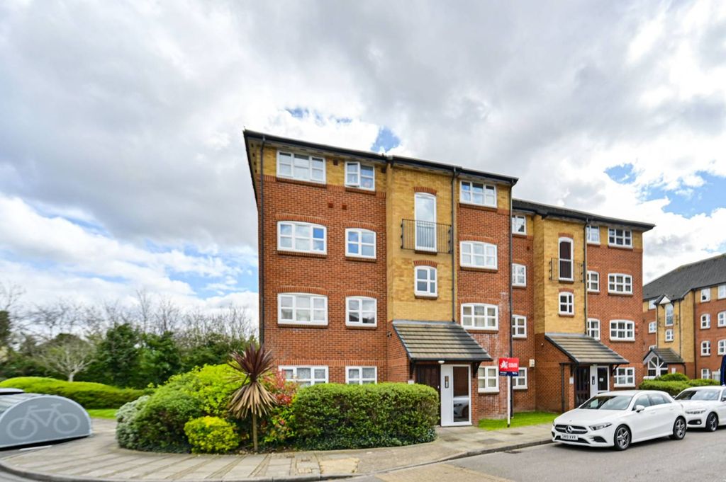 Property photo 2 of 6