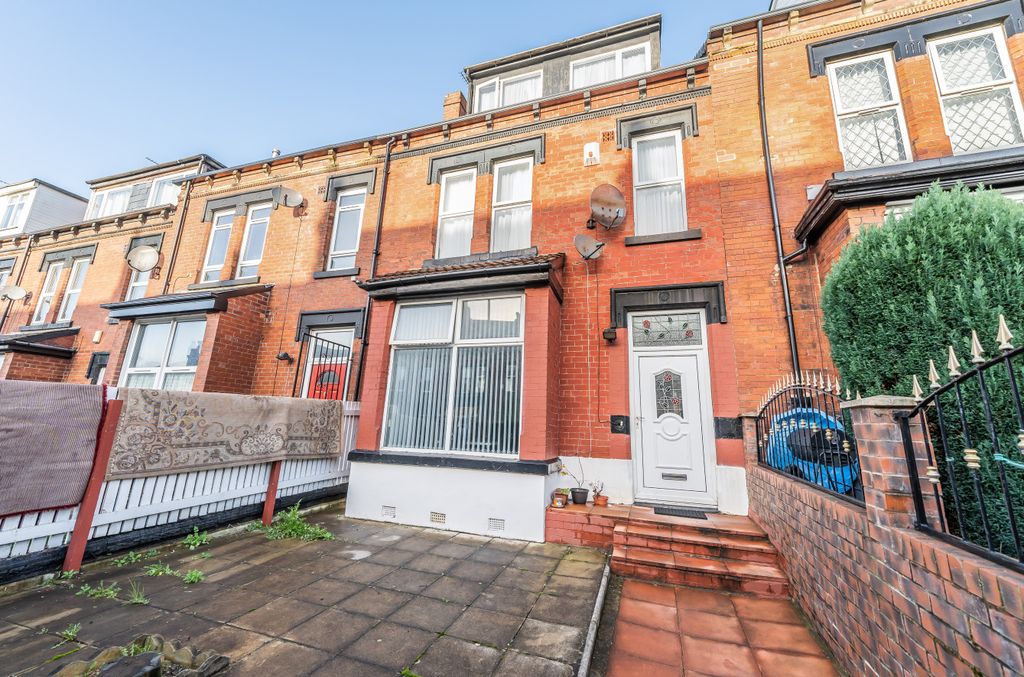 Additional image 19 of 6 bed terraced house for saleBrudenell Avenue, Hyde Park, Leeds LS6