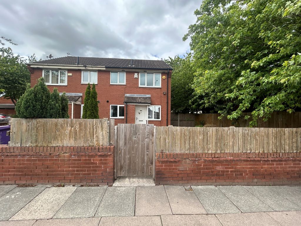Property photo 1 of 8
