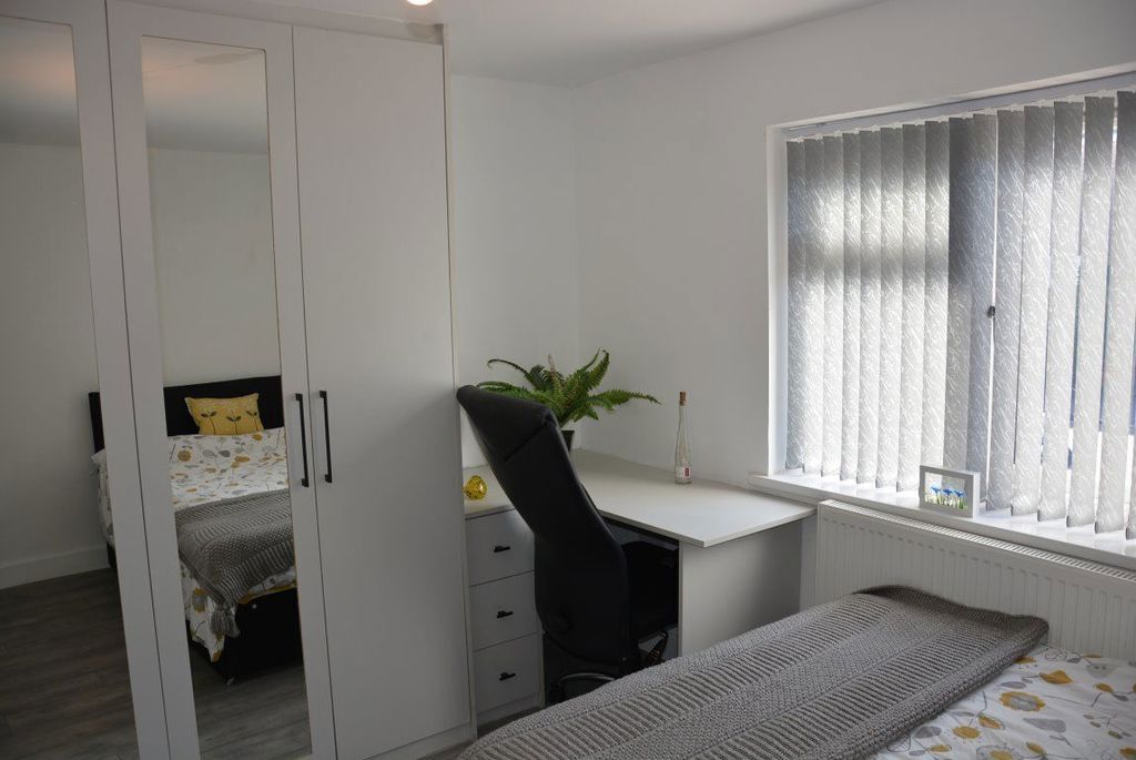 Property photo 3 of 26