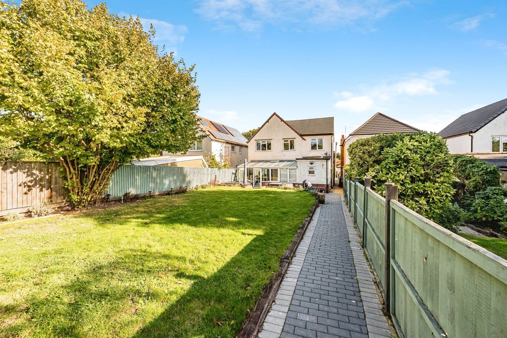 Property photo 3 of 17