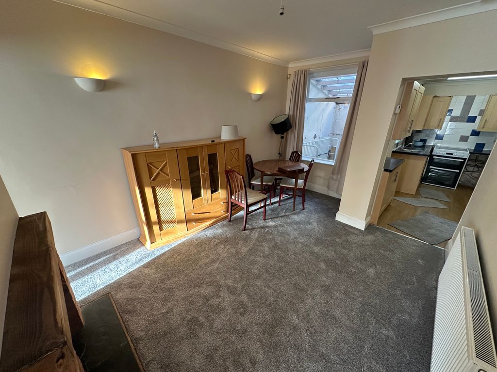 Property photo 3 of 9 Dining Room