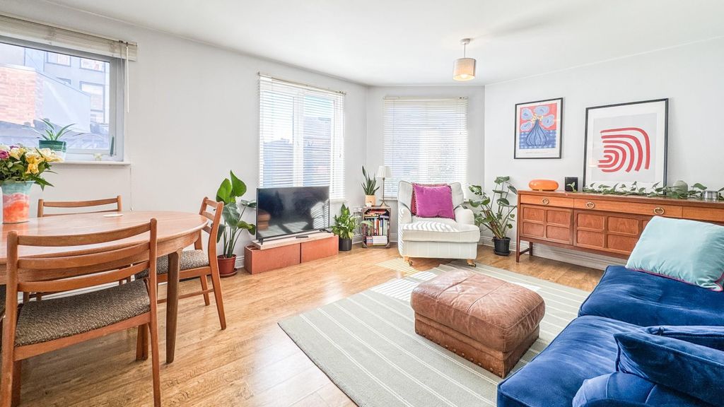 Property photo 1 of 12 Untitled-4640.Jpg