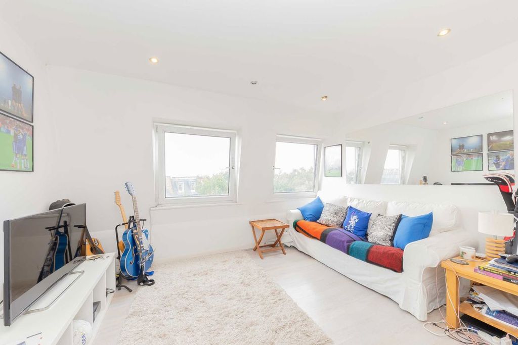 Property photo 2 of 5