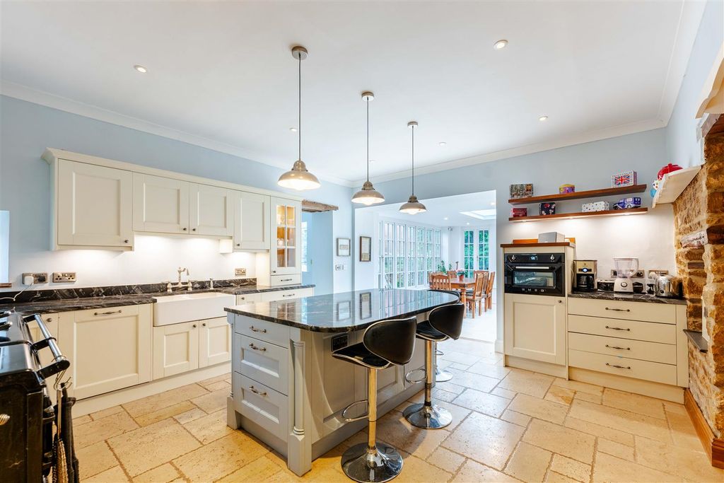 Property photo 2 of 53 Kitchen