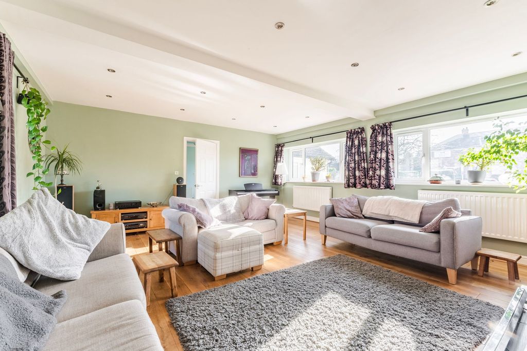 Property photo 3 of 30