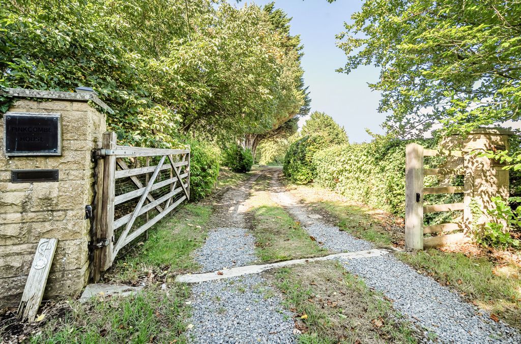 Property photo 3 of 29 1348282668B9Bdfe45d90