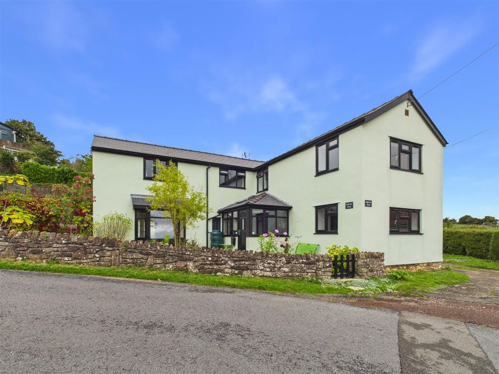 Property photo 1 of 48