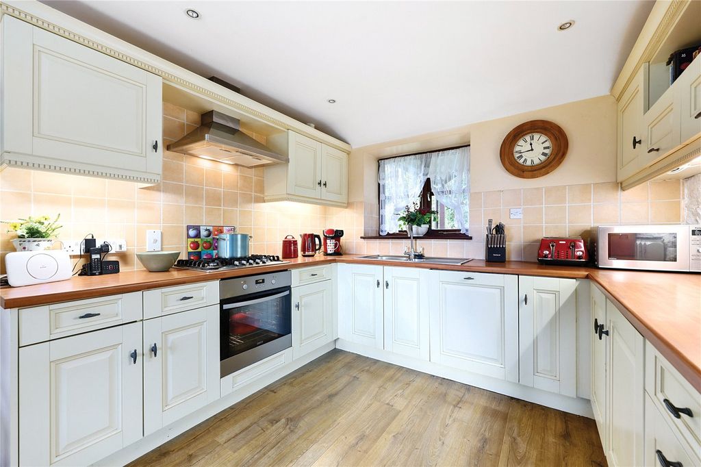 Property photo 3 of 18 Picture No. 03