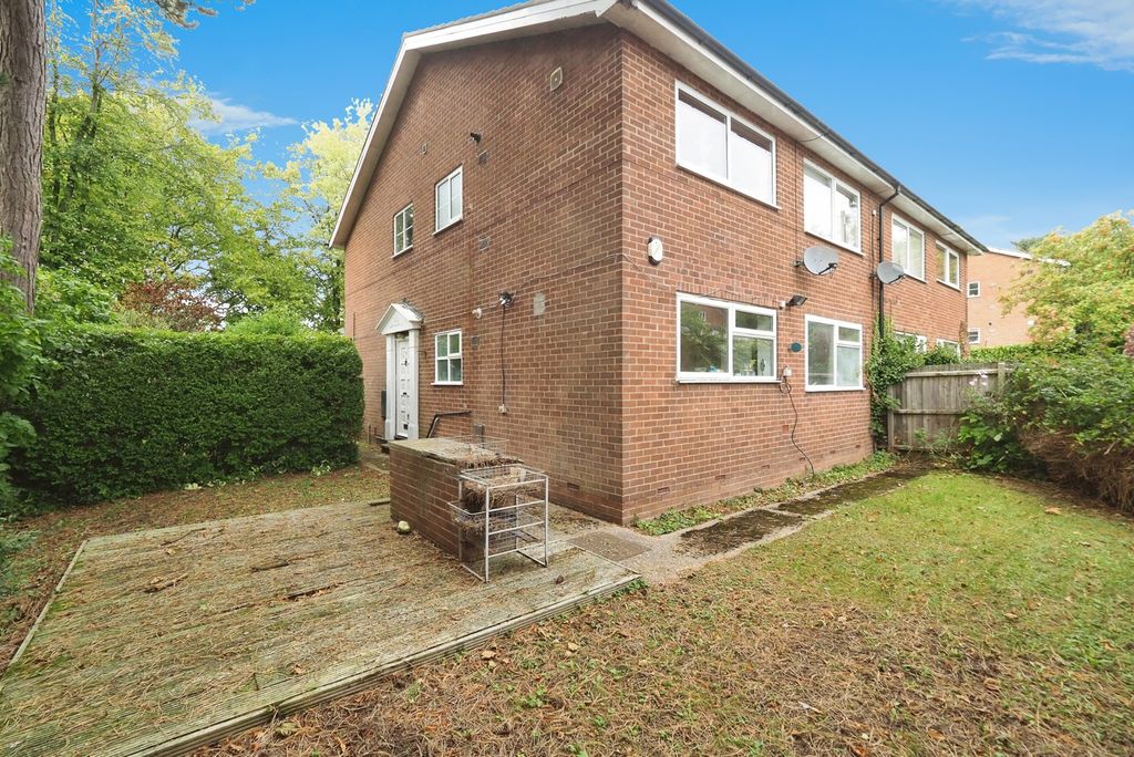 Property photo 2 of 17 Photo